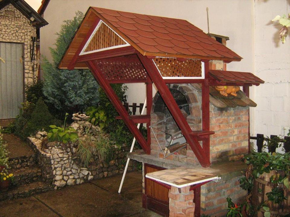 Apartman Vrdnicak Vrdnik Bagian luar foto