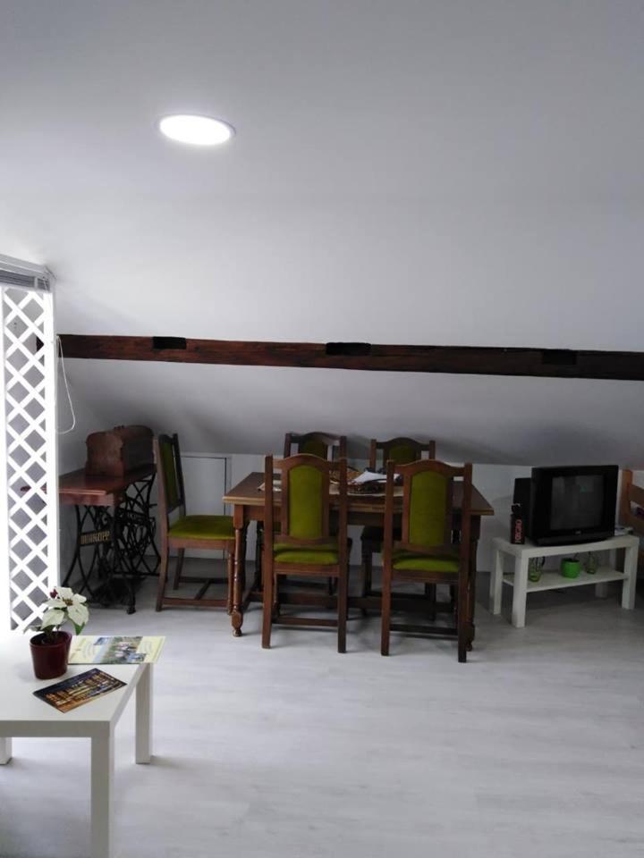 Apartman Vrdnicak Vrdnik Bagian luar foto