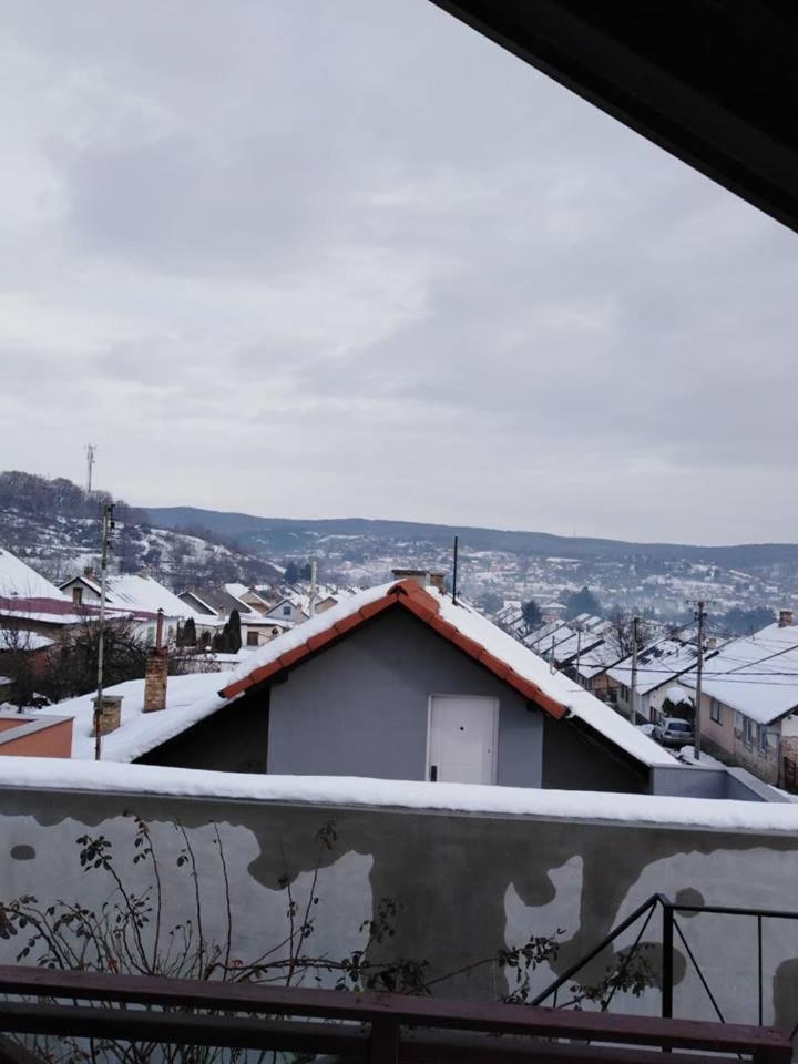 Apartman Vrdnicak Vrdnik Bagian luar foto