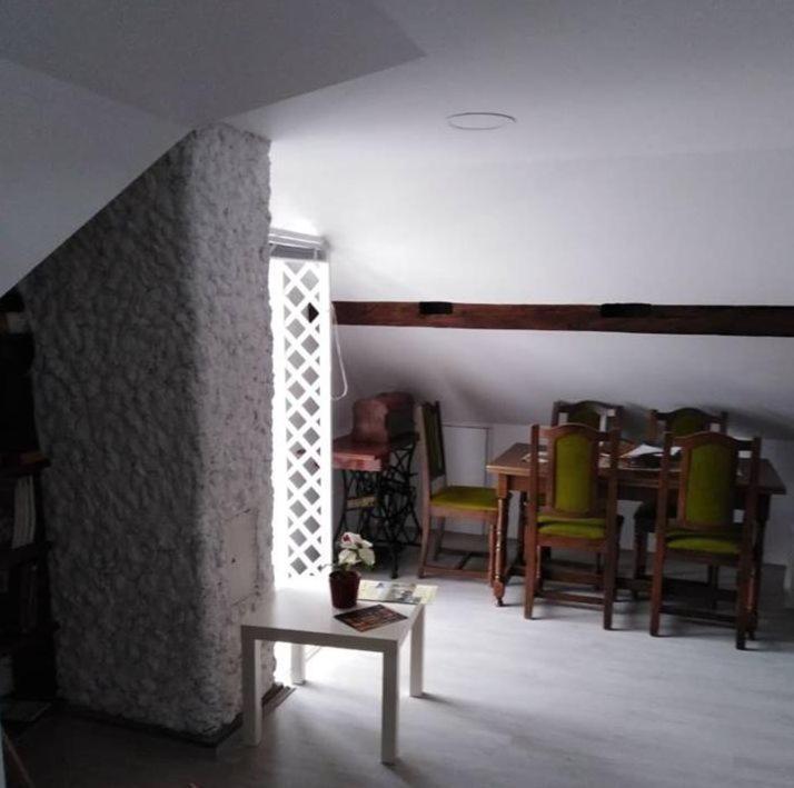 Apartman Vrdnicak Vrdnik Bagian luar foto