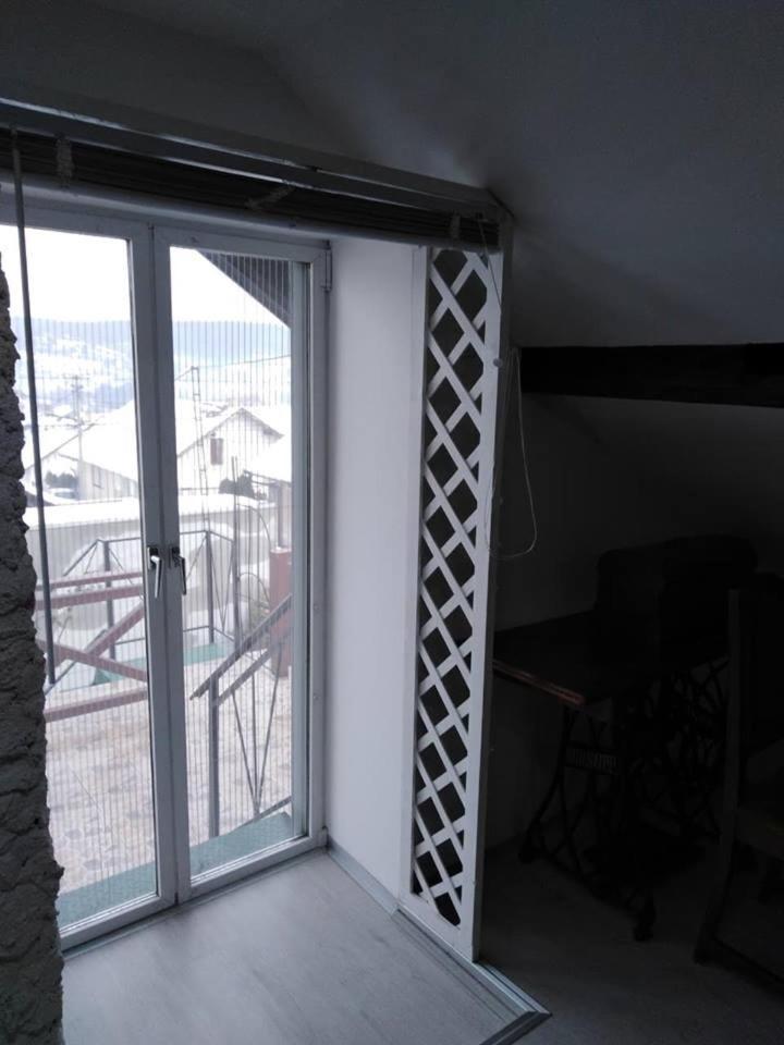 Apartman Vrdnicak Vrdnik Bagian luar foto