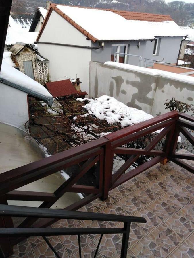 Apartman Vrdnicak Vrdnik Bagian luar foto